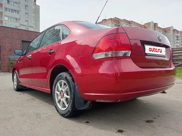 2012 Volkswagen Polo V, красный, 770000 рублей - вид 13