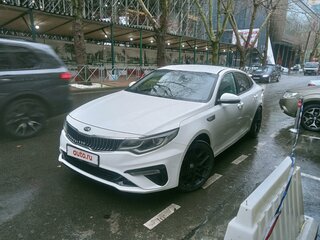 2018 Kia Optima IV Рестайлинг, белый, 1490000 рублей, вид 1