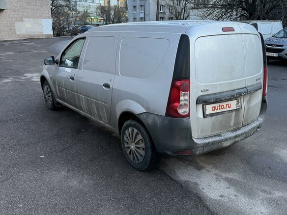 2018 LADA (ВАЗ) Largus, серебристый, 730000 рублей - вид 2