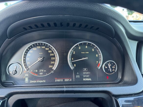 2010 BMW 5 серии Gran Turismo 535i VI (F10/F11/F07), чёрный, 1950000 рублей - вид 8