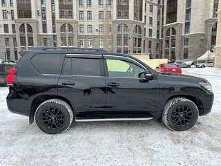 2017 Toyota Land Cruiser Prado 150 Series Рестайлинг 2, чёрный, 4350000 рублей, вид 5