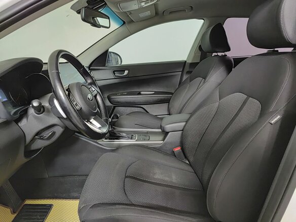 2020 Kia Optima IV Рестайлинг, белый - вид 15