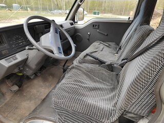 1994 Nissan Urvan III (E24), серый, 110000 рублей, вид 5