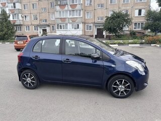 2008 Toyota Yaris II, синий, 615000 рублей, вид 3