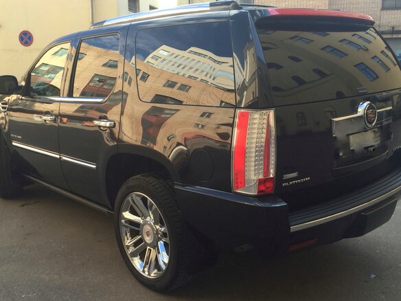 2011 Cadillac Escalade III, чёрный - вид 1