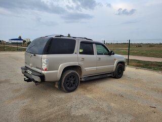 2003 Chevrolet Tahoe II, серебристый, 1180000 рублей, вид 4