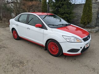 2010 Ford Focus II Рестайлинг, белый, 549000 рублей, вид 3