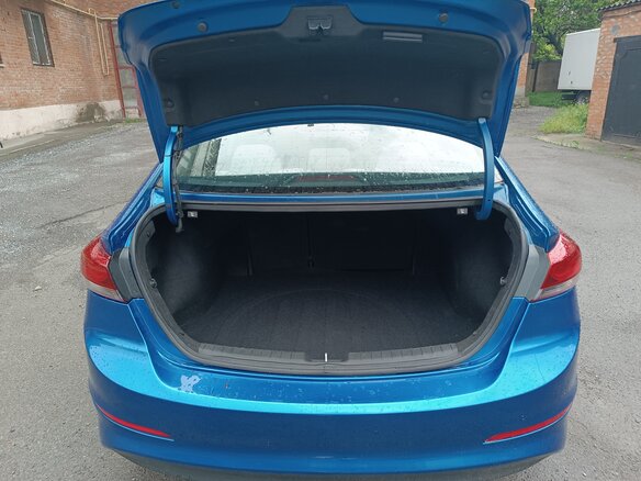 2017 Hyundai Elantra VI (AD), синий, 1450000 рублей - вид 6