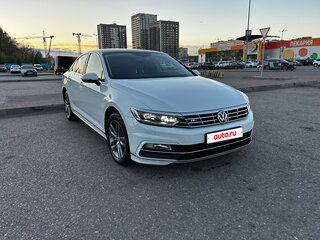 2017 Volkswagen Passat B8, белый, 1700000 рублей, вид 4