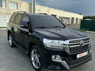 2018 Toyota Land Cruiser 200 Series Рестайлинг 2, чёрный, 8550000 рублей, вид 3