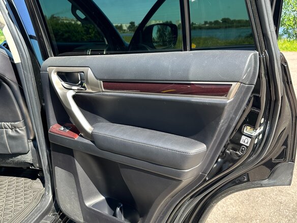 2014 Lexus GX 460 II Рестайлинг, чёрный, 3600000 рублей - вид 17