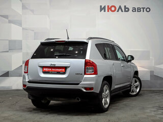 2012 Jeep Compass I Рестайлинг, серебристый, 1200000 рублей, вид 4