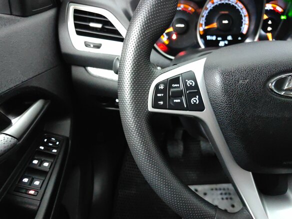 2018 Lada (ВАЗ) Vesta SW Cross I, красный, 1059000 рублей - вид 17