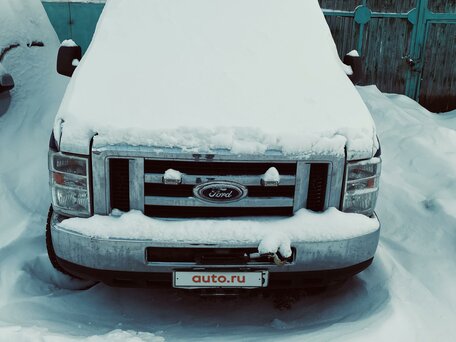 2009 Ford E-series, белый, 3000000 рублей, вид 3