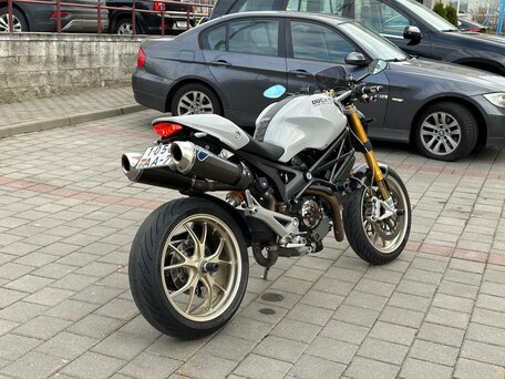 2009 Ducati Monster 1100, серебристый, 590089 рублей, вид 2