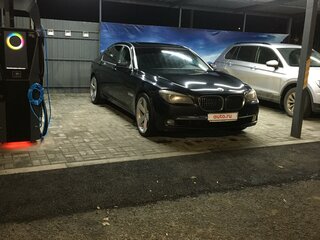 2010 BMW 7 серии Long 750Li V (F01/F02/F04), чёрный, 1450000 рублей, вид 4