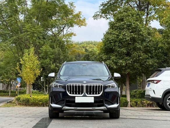 2023 BMW X1 Long 20Li sDrive III (U11/U12), чёрный, 2530000 рублей - вид 1