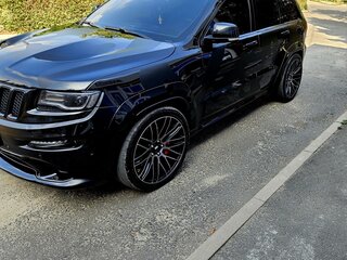 2013 Jeep Grand Cherokee SRT IV (WK2) Рестайлинг, чёрный, 5000000 рублей, вид 2