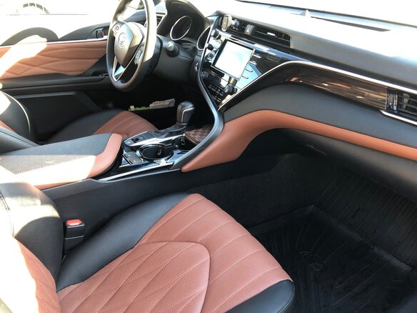 2020 Toyota Camry VIII (XV70), синий, 2955555 рублей - вид 10