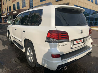 2015 Lexus LX 570 III Рестайлинг, белый, 6550000 рублей, вид 4