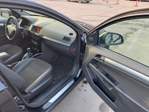 2012 Opel Astra H Рестайлинг, чёрный, 600000 рублей - вид 9