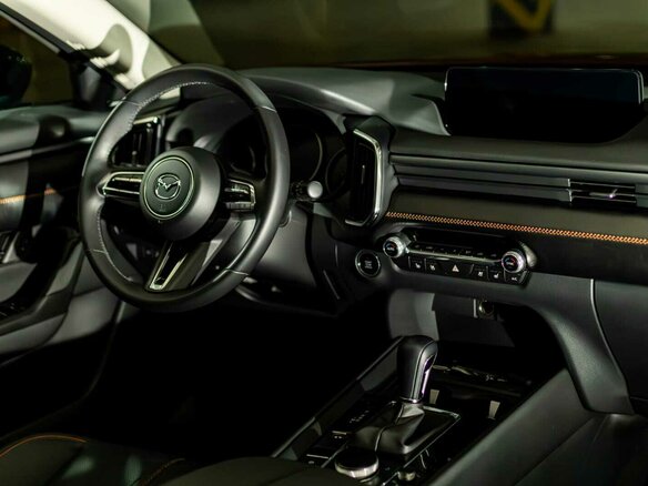 2022 Mazda CX-50, пурпурный, 3700000 рублей - вид 4