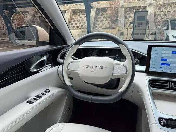 2025 Geely Geome Xingyuan 30.12 kWh, бежевый, 1550000 рублей - вид 13