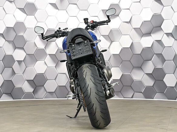 2022 Yamaha XSR900, синий, 1059000 рублей - вид 5