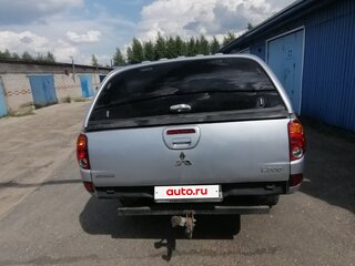 2010 Mitsubishi L200 IV, серебристый, 945000 рублей, вид 5