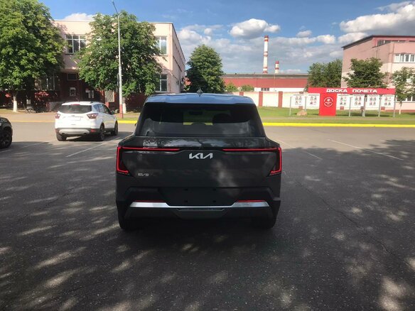 2025 Kia EV5 64.2 kWh, серый, 3000000 рублей - вид 8