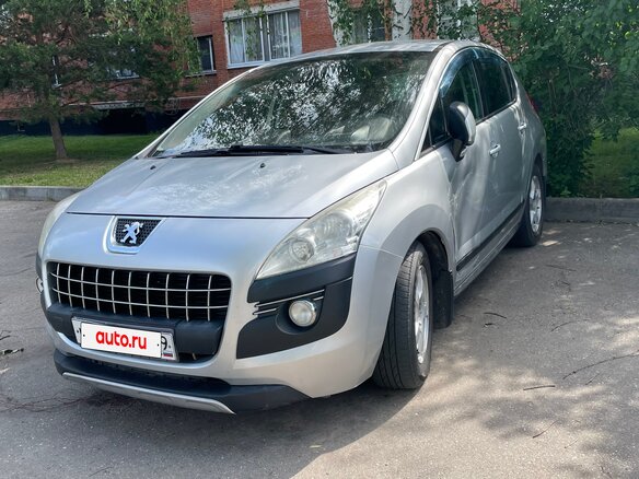 2010 Peugeot 3008 I, серебристый, 650000 рублей