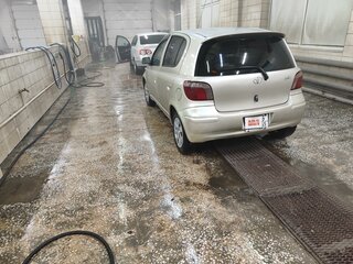 2002 Toyota Vitz I (P10), бежевый, 450000 рублей, вид 2