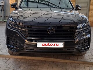 2018 Volkswagen Touareg III, чёрный, 4100000 рублей, вид 1