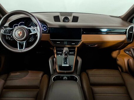 2020 Porsche Cayenne III, белый, 8990000 рублей, вид 1
