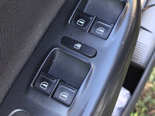 2012 Skoda Octavia II (A5) Рестайлинг, чёрный, 850000 рублей, вид 3
