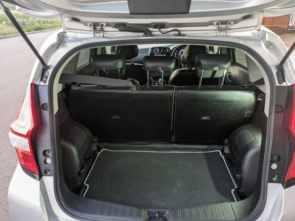 2020 Nissan Note e-Power II Рестайлинг, серый, 1650000 рублей - вид 9