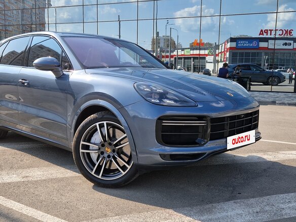 2018 Porsche Cayenne Turbo III, голубой, 9050000 рублей - вид 1