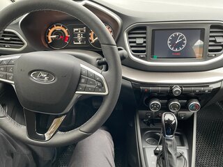 2024 Lada (ВАЗ) Vesta I Рестайлинг (NG), белый, 1400000 рублей, вид 3
