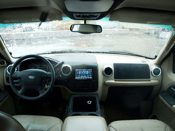 2004 Ford Expedition II, чёрный - вид 6