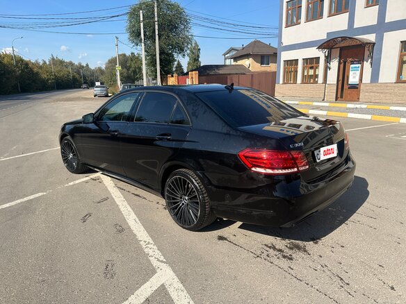 2013 Mercedes-Benz E-Класс 200 IV (W212, S212, C207) Рестайлинг, чёрный, 1490000 рублей - вид 2