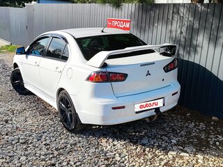 2011 Mitsubishi Lancer X Рестайлинг, белый, 1200000 рублей, вид 4