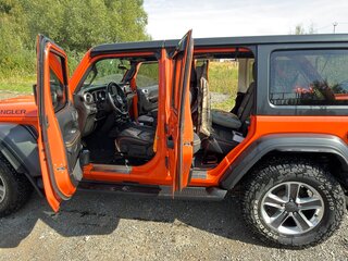 2018 Jeep Wrangler IV (JL), оранжевый, 3700000 рублей, вид 5