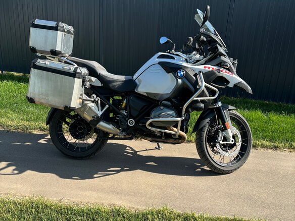 2016 BMW R 1200 GS Adventure, белый, 1050000 рублей