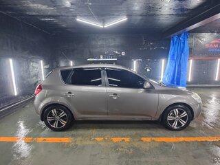 2009 Kia Ceed I, бежевый, 690000 рублей, вид 1
