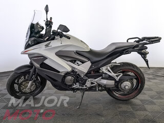2011 Honda VFR 800X (Crossrunner), белый, 605000 рублей, вид 2