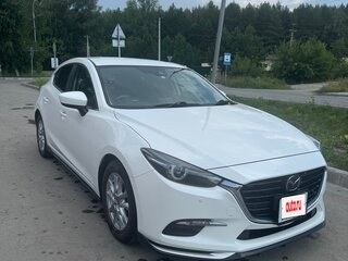 2019 Mazda Axela III Рестайлинг, белый, 1700000 рублей, вид 1