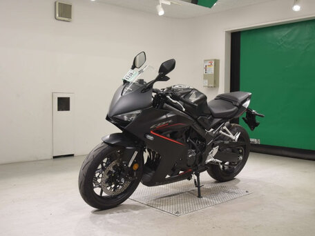 2025 Honda CBR 650R, чёрный, 990000 рублей, вид 4