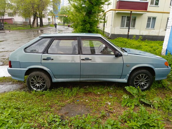 2003 Lada (ВАЗ) 2114, серый, 110000 рублей - вид 3