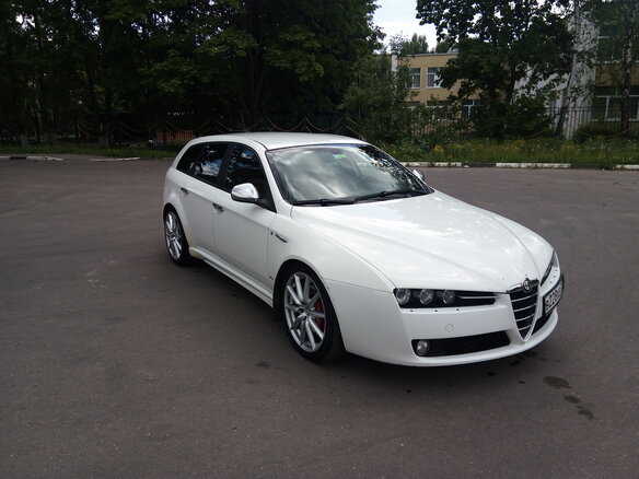 2008 Alfa Romeo 159, белый - вид 4