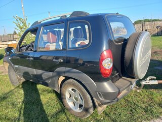 2015 Chevrolet Niva I Рестайлинг, серый, 650000 рублей, вид 5
